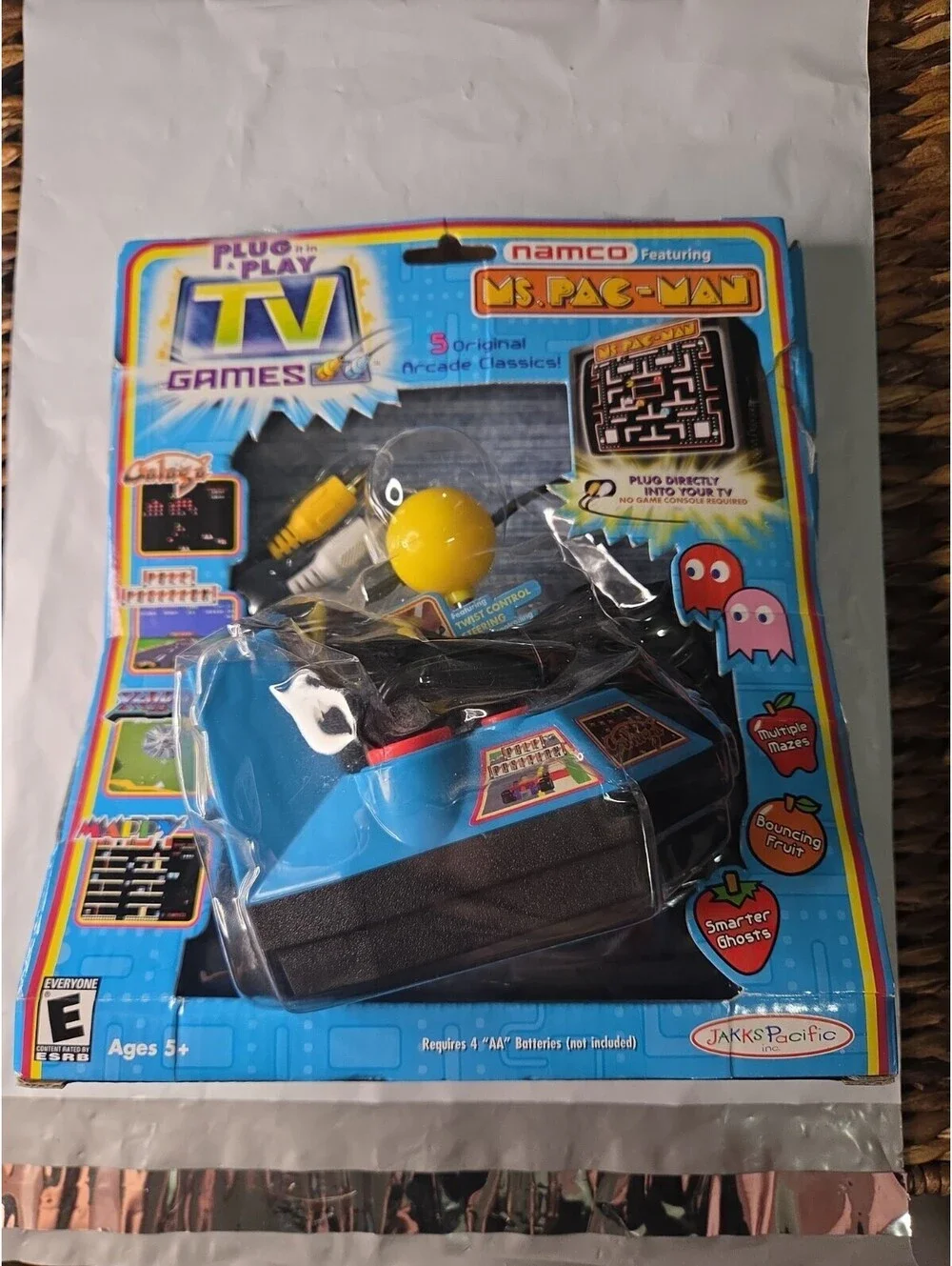 2004 Jakks Pacific Namco Ms. Pac-Man Plug & Play 5-in-1 TV Games NEW  Read Descr